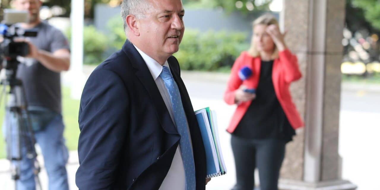 Zajednička sjednica Predsjedništva i Nacionalnog vijeća HDZ-a u hotelu Westin.