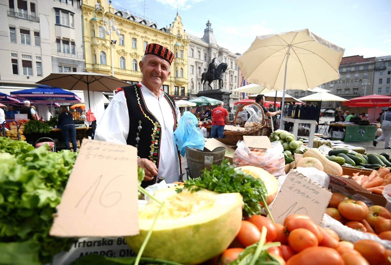 Zagreb: Na Trgu bana Jelačića otvoreni 9. Dani hrvatskih tržnica