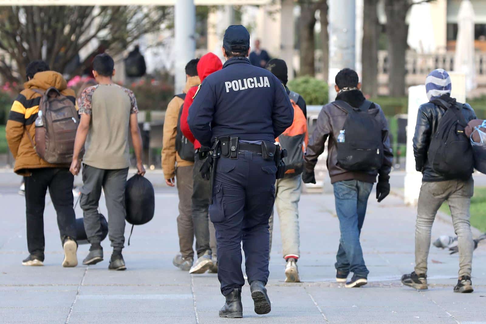 policija