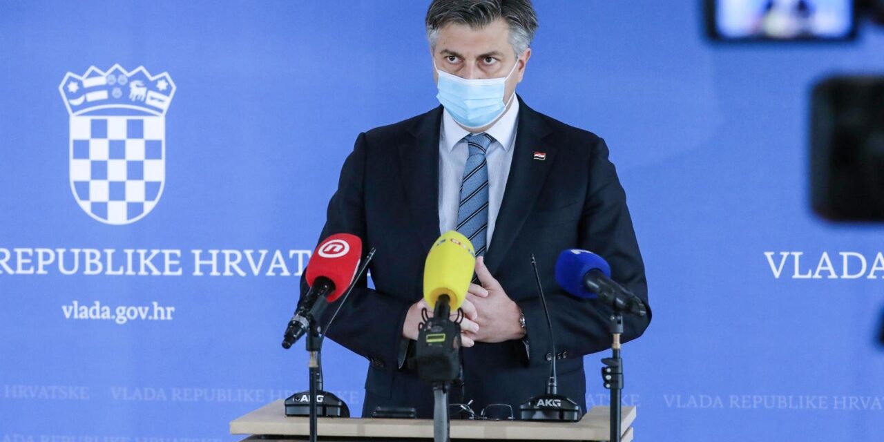 Zagreb: Andrej Plenković dao izjavu nakon sastanka parlamentarne većine