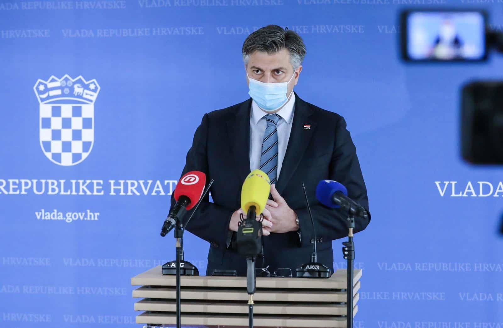 Zagreb: Andrej Plenković dao izjavu nakon sastanka parlamentarne većine
