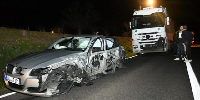 Cugovec: Tri osobe ozlijeđene u sudaru četiri automobila i kamiona