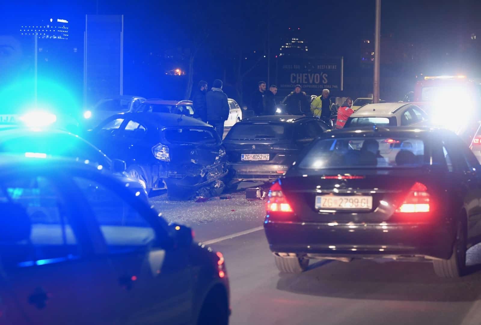 Zagreb: Lančani sudar na Slavonskoj aveniji stvorio velike gužve u smjeru zapad-istok