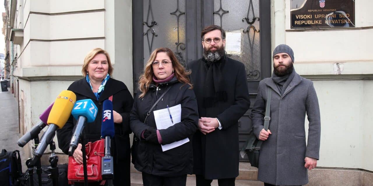 Zagreb: Udruga “U ime obitelji” održala konferenciju za novinare ispred Visokog upravnog suda