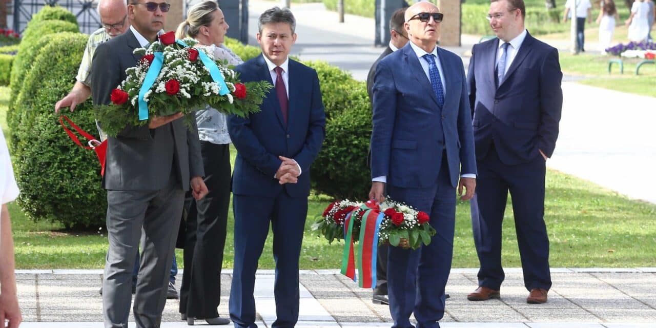 Zagreb: Na Mirogoju položeni vijenci povodom Dana antifašističke borbe