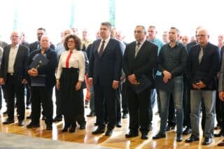 Zagreb: Zoran Milanović uručio odlikovanja za plemenitu i humanitarnu aktivnost darivanja krvi
