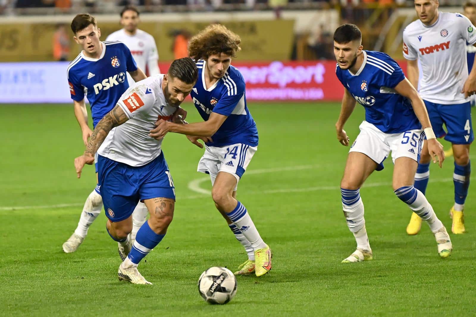 Stefan Ristovski of Dinamo Zagreb and Dario Melnjak of Hajduk