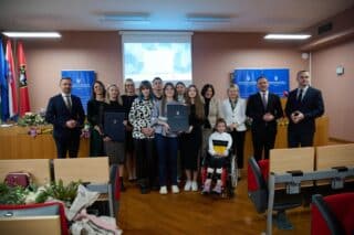 Velika Gorica: Svečana sjednica Vijeća za djecu u sklopu koje je dodijeljena Nagrada za promicanje prava djeteta