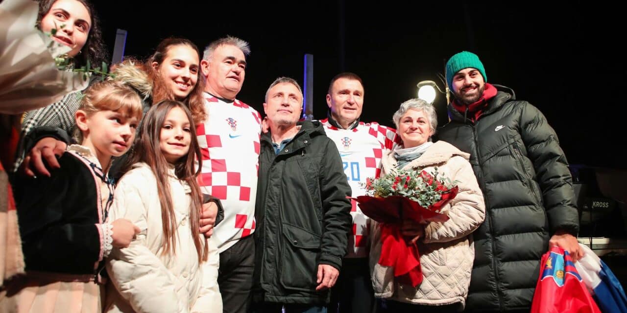 Novigrad: Svečani doček Vatrenog Joška Gvardiola