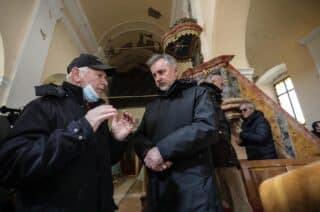 Zagreb: Škoro obišao potresom oštećenu crkvu u Čučerju
