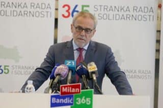 Zagreb: Zagrebački gradonačelnik Milan Bandić na konferenciji za novinare