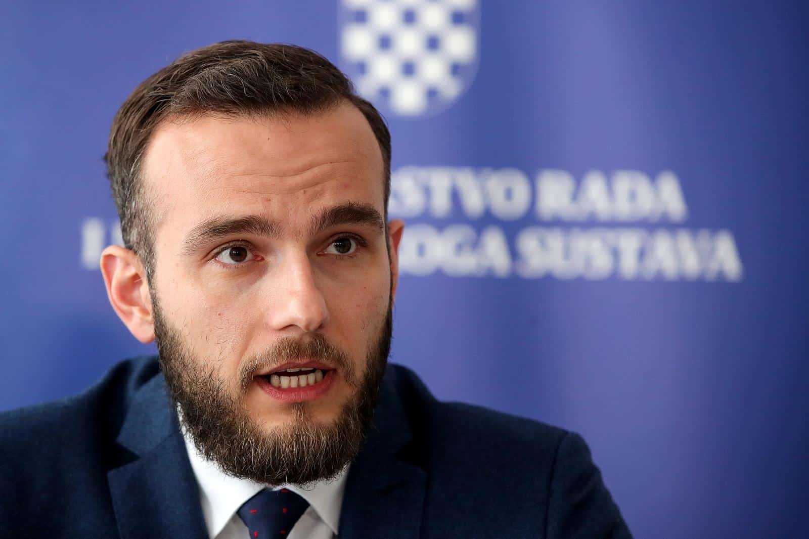 Potpisan ugovor za operaciju “Moja mirovina – Unapređenje usluga REGOSA na tržištu rada”