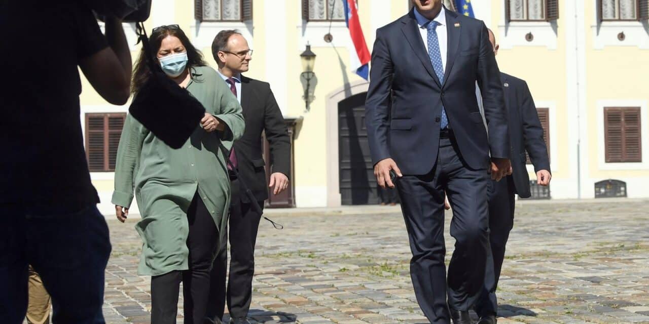 Zagreb: Plenković dolazi na konstituirajuću sjednicu 10. saziva Hrvatskog sabora