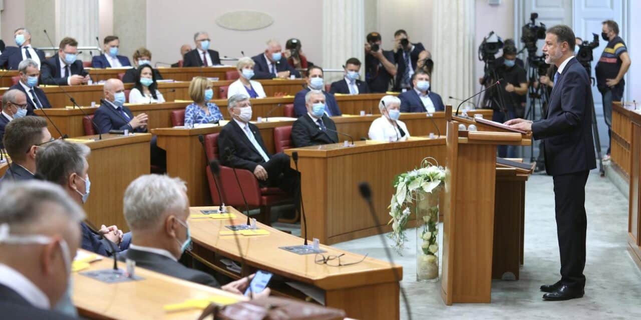Zagreb: Pozdravni govor Gordana Jandrokovića i himna na konstituirajućoj sjednici