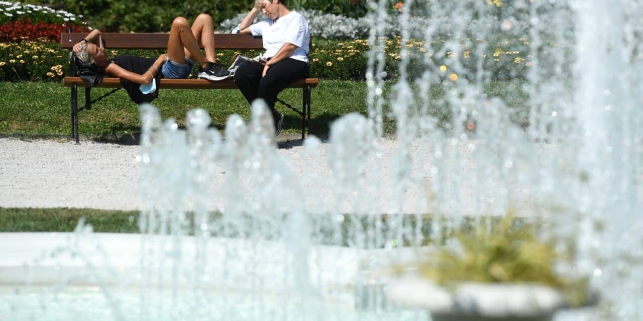 Zagreb: Građani uživaju u sunčanom danu uoči najavljene promjene vremena