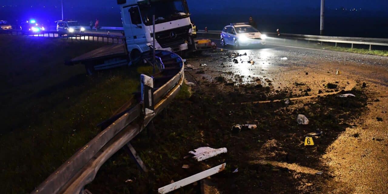 U prometnoj nesreći na autocesti A3 kod Okučana smrtno stradale tri osobe