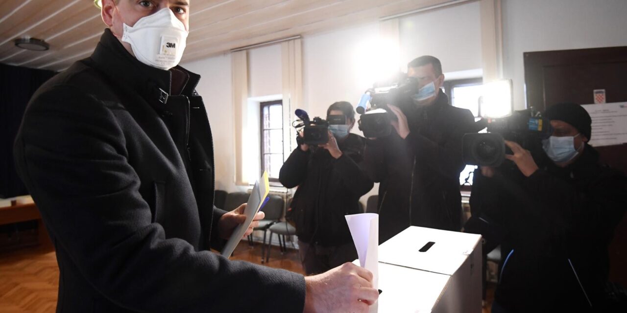 Zagreb: Mislav Herman glasovao je na unutarstranačkim izborima u HDZ-u