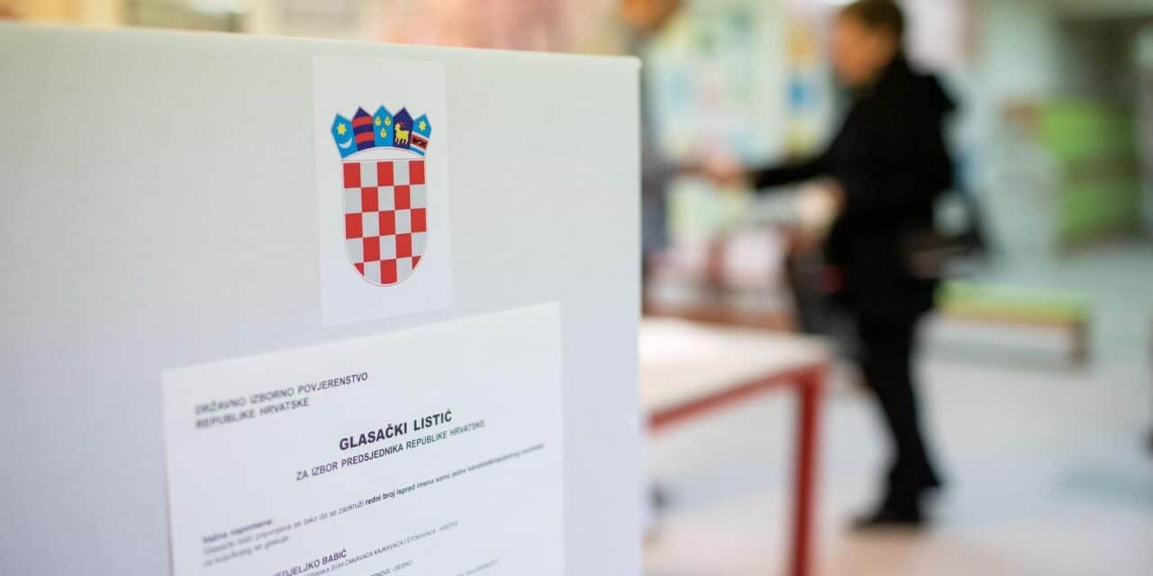 U 7 sati otvorena su biračka mjesta za izbor predsjednika Republike Hrvatske