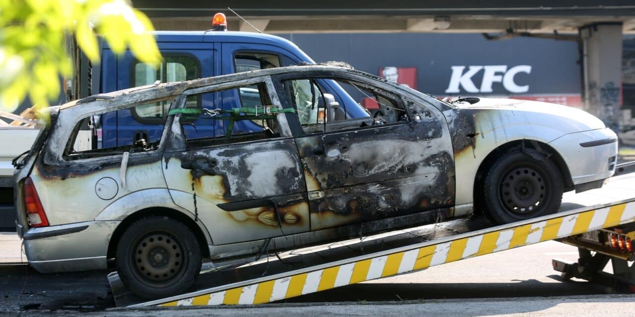 Zagreb:  Kod Mosta mladosti izgorio automobil