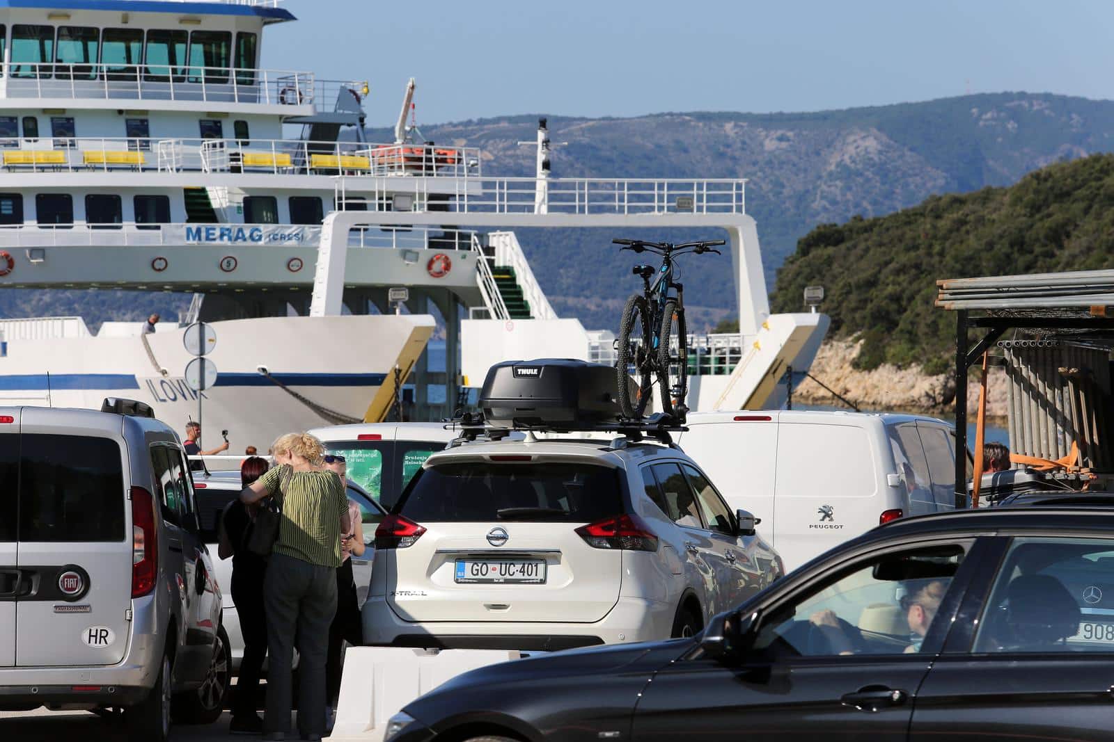 trajekt pristanište automobil