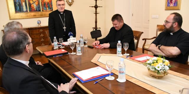 Bjelovar: Sjednica biskupa zagrebačke crkvene pokrajine