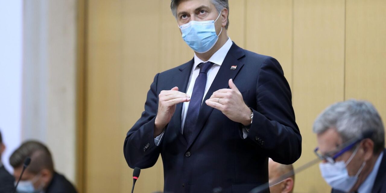 Na prvoj sjednici Sabora zastupnici se pridržavaju mjera