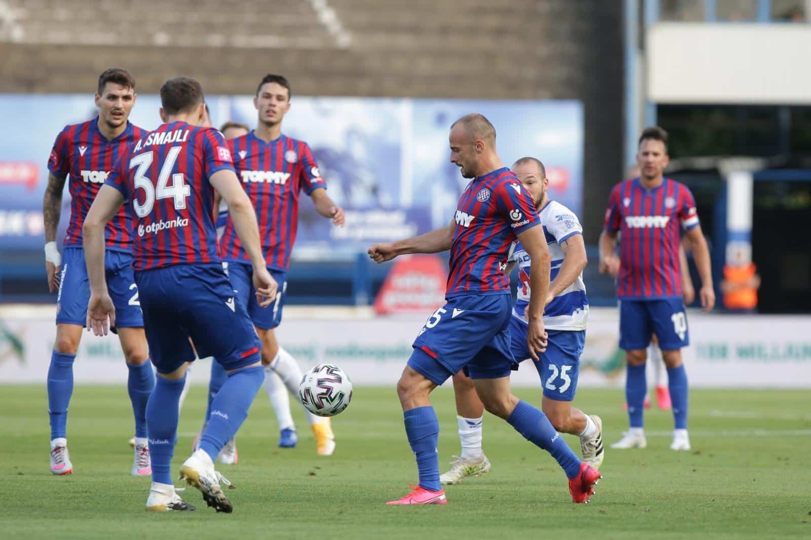 Osijek: U 2. kolu Prve HNL sastali se Osijek i Hajduk