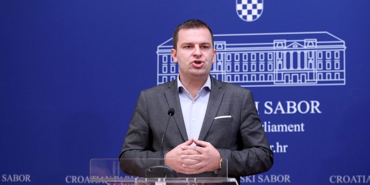 Zagreb: Hrebak na konferenciji o pravu građana da znaju gdje se troši njihov novac