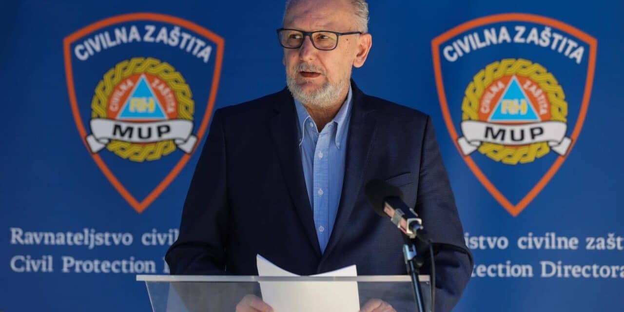 Stožer: Trgovine se vračaju na staro radno vrijeme