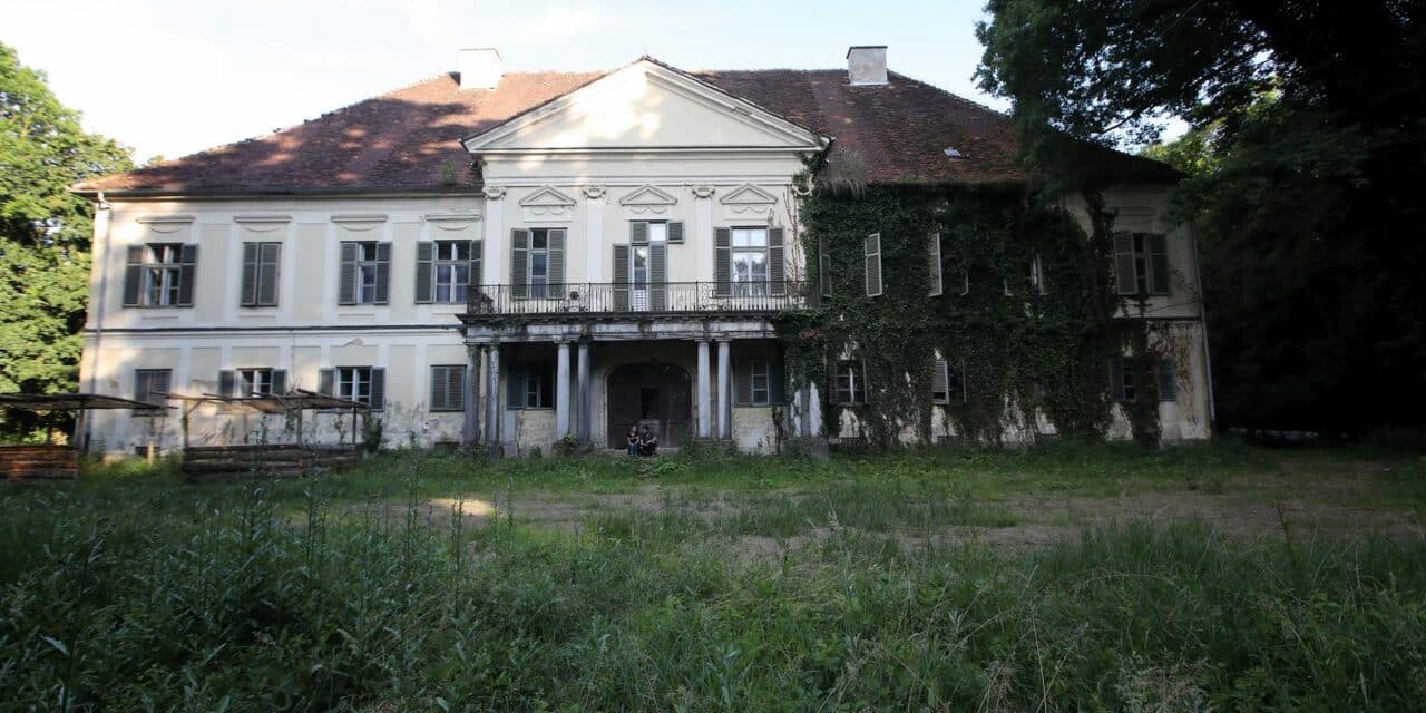 Dvorac Stubički Golubovec jedan je od najvrijednijih hrvatskih dvoraca kasnobaroknog stila