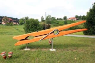 Karlovac: Kvačica za rublje od 4 metra u vrtu obitelji Čohlić