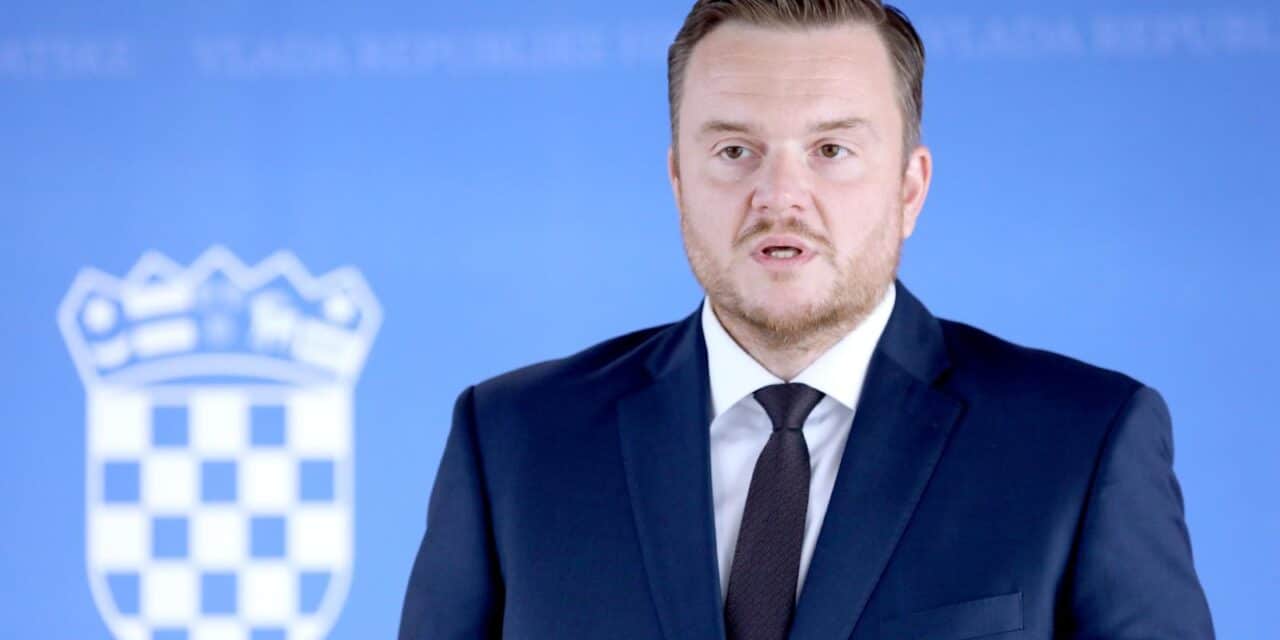 Zagreb: Ministar Primorac obratio se medijima nakon sjednice Vlade