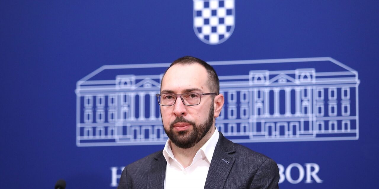 Zagreb: Klub zastupnika zeleno lijevog bloka o novom Ovršnom zakonu