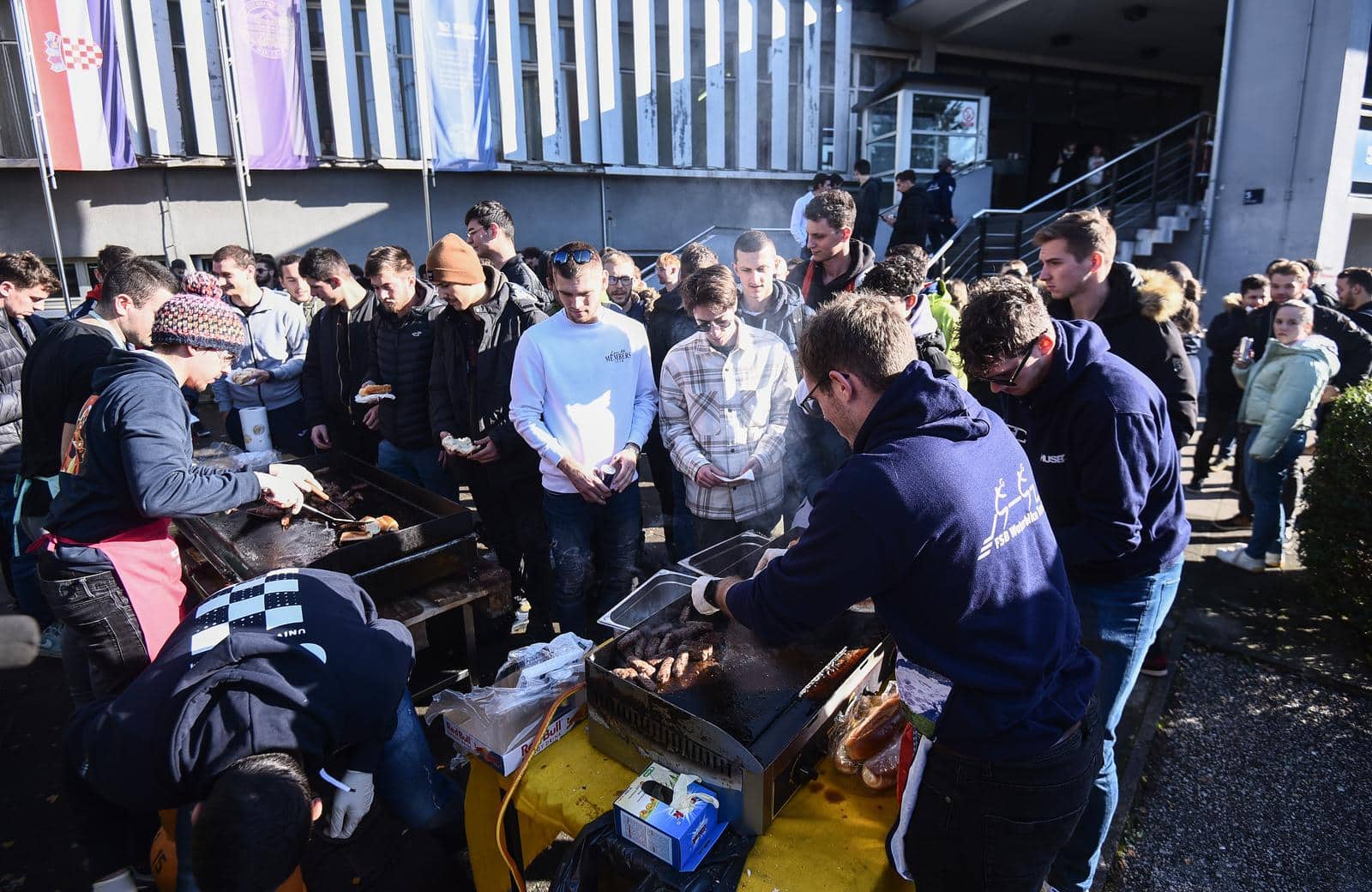 Zagreb: Studenti FSB-a prosvjeduju zbog zatvaranja menze