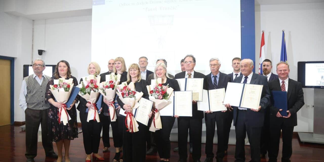U Ministarstvu znanosti i obrazovanja održana je svečana dodjela Državne nagrade “Faust Vrančić”
