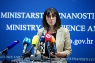 Zagreb: Ministrica Divjak o povratku učenika razredne nastave u škole