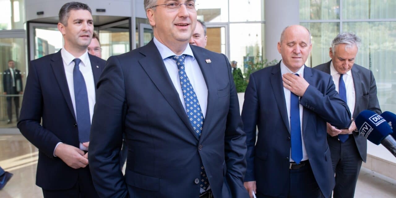 Andrej Plenković u Orašcu na proširenoj sjednici županijskog HDZ-a