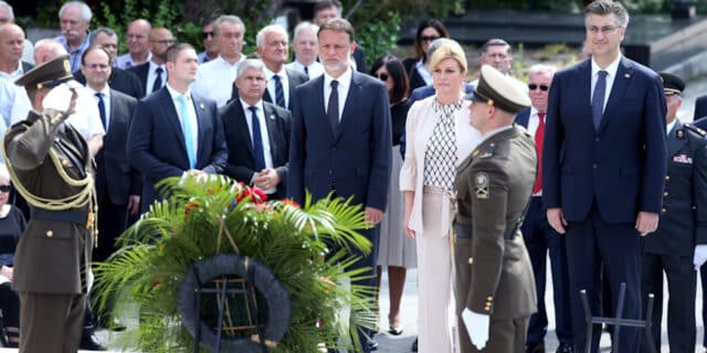 Zagreb: Polaganje vijenca na Mirogoju povodom Dana državnosti