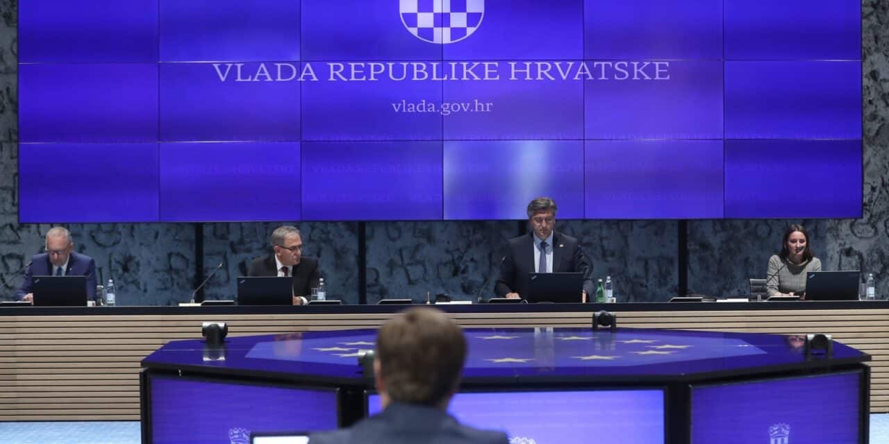 Zagreb: Sjednica Vlade u prosstorijama NKS-a