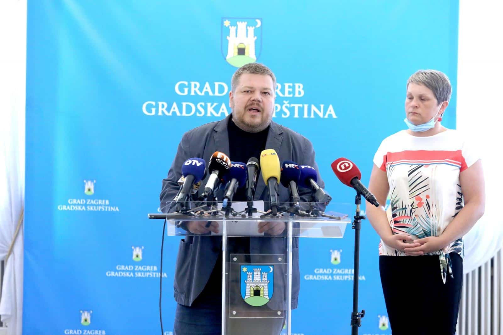 Zagreb: Ivan Račan i Davorka Moslavac Forjan na konferenciji za medije