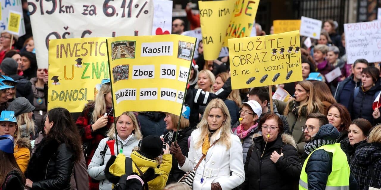 Zagreb: Tisuće učitelja stiglo je na glavni gradski Trg