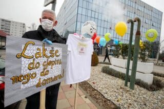 Zagreb: Sindikat zaposlenih u školstvu održao prosvjed pod nazivom “Korona škola”