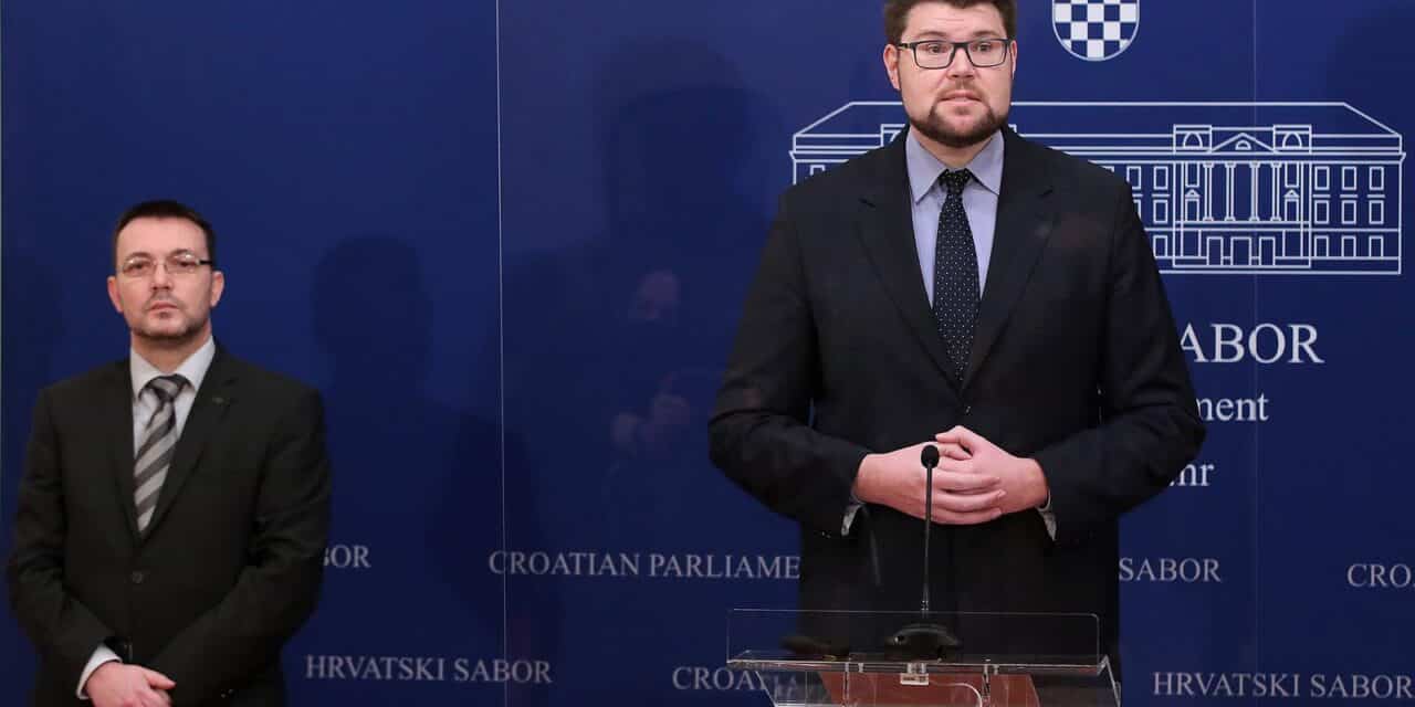peđa grbin arsen bauk
