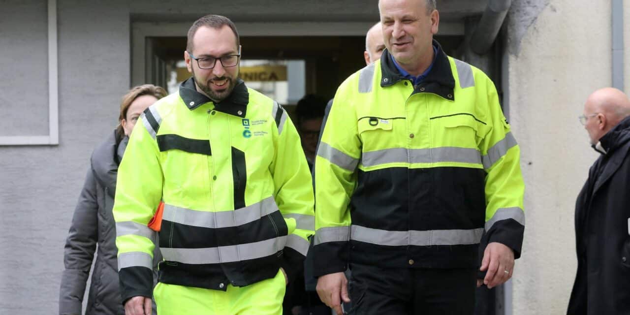 Prekinut štrajk, gradonačelnik Tomašević krenuo skupljati otpad s radnicima Čistoće