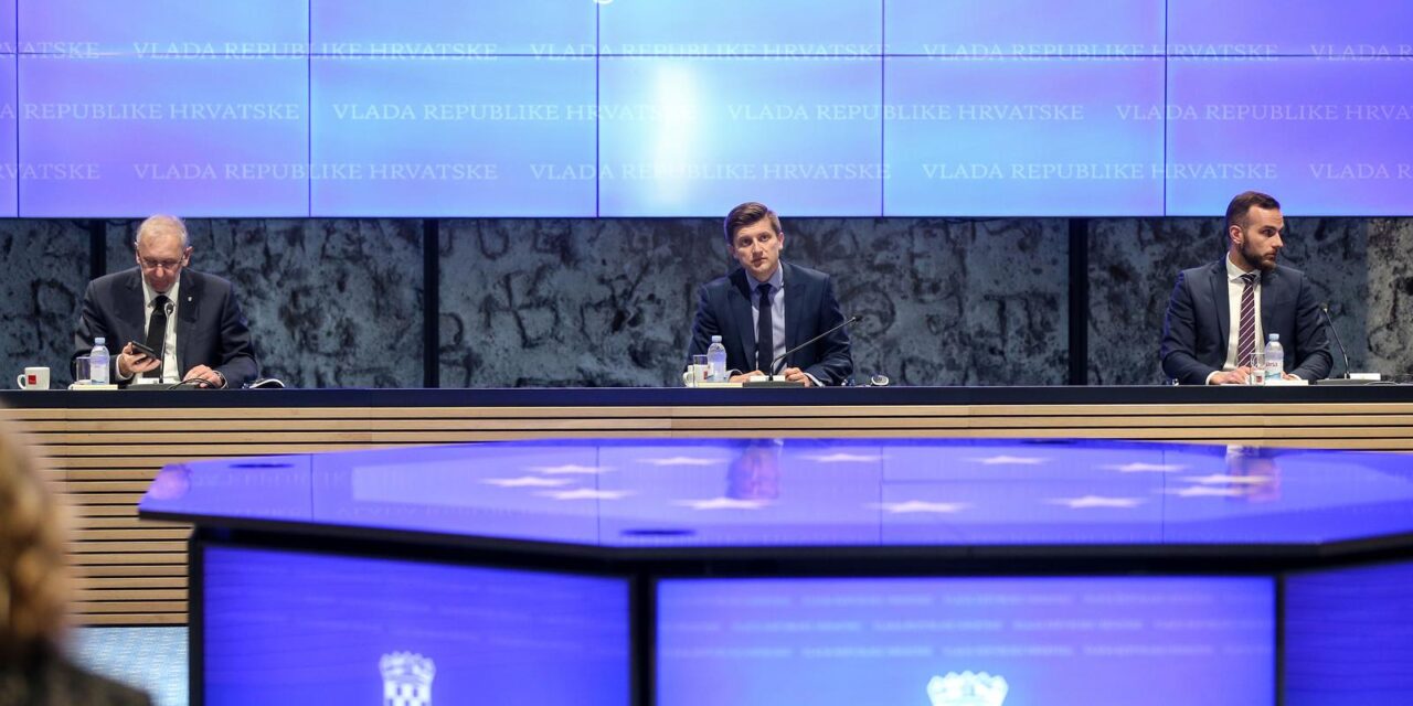 Zagreb: Sastanak predstavnika pregovaračkih odbora Vlade RH s čelnicima pregovaračkih odbora sindikata javnih službi i sindikata državne službe