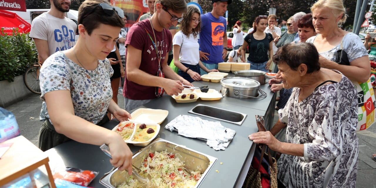Karlovac: U sklopu projekta “Ručak za sve” podijeljeno 250 veganskih obroka