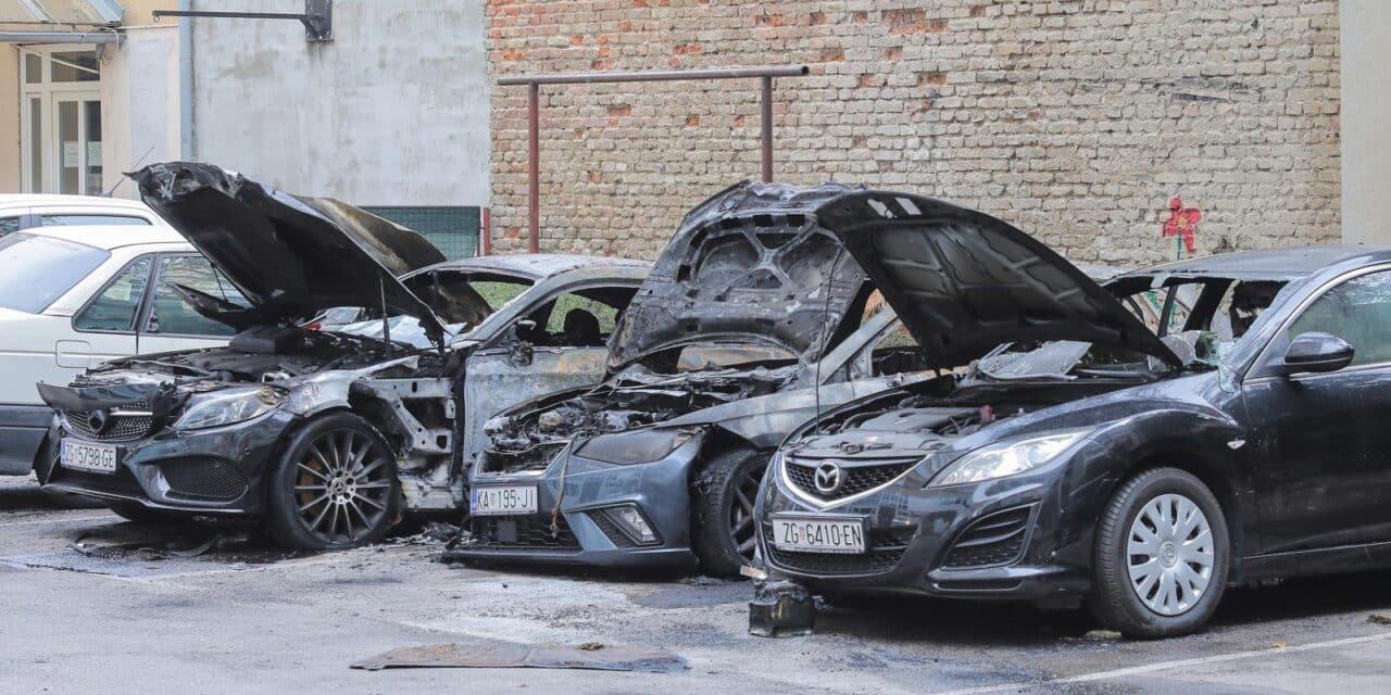 Zagreb: Noćas u Maksimirskoj izgorila četiri automobila