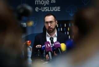 Zagreb: Tomislav Tomašević i Danijela Dolenec održali konferenciju za medije