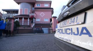 Zagreb: Policijski očevid u kući gdje je noćas došlo do požara