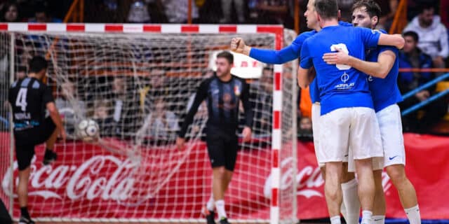 Zagreb: Kutija šibica, četvrtfinale, Svadbeni salon Bagušić – Cvjetno Poliklinika Milojević